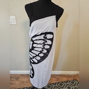 Black and White Wrap Around Cover-up